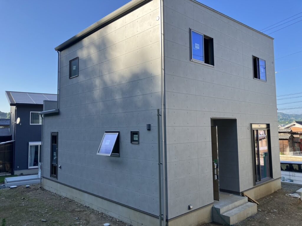 浜名区細江町　Ｉ様邸　足場外れました！